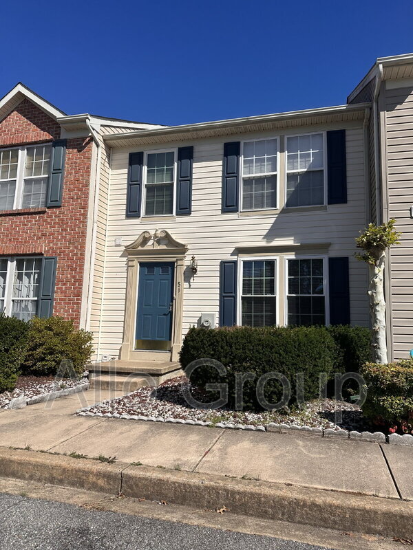 Primary Photo - 51 N Bellwoode Dr