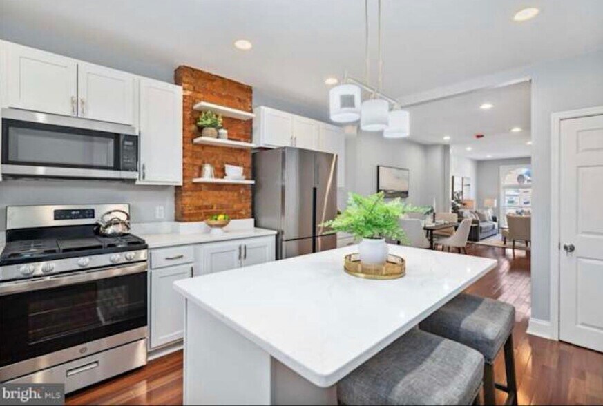 Building Photo - 2815 Orleans St