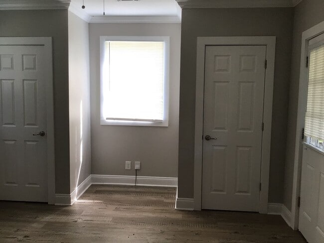 Building Photo - Home for rent!