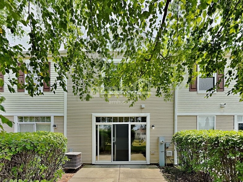 Building Photo - 2291 Flagstone Ln