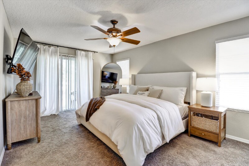 Building Photo - 2761 Retreat View Cir