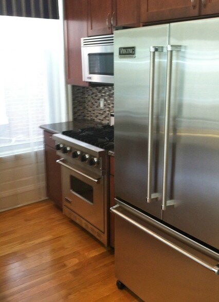 Top-of-the-line appliances - 250 S 23rd St