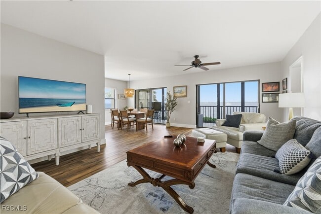 Building Photo - 1925 Clifford St