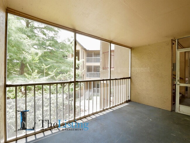 Building Photo - 637 Buoy Ln