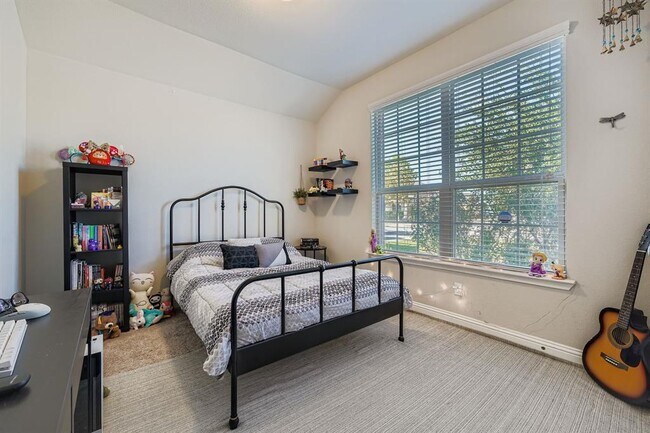 Building Photo - 3313 De Torres Cir