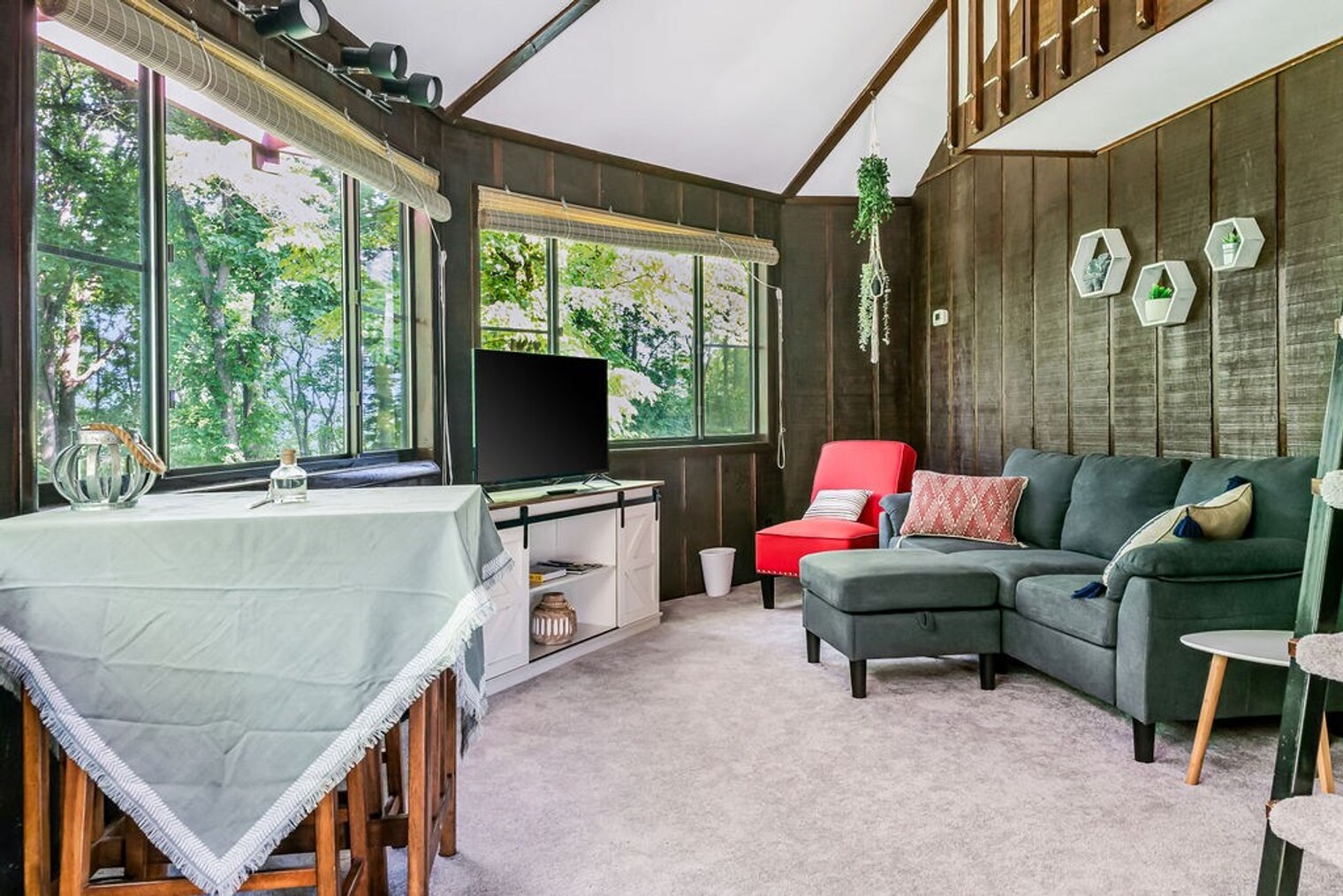 Building Photo - 325 Poplar Hill Ln