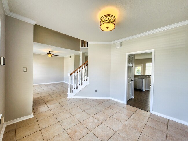 Building Photo - 2412 N Mission Cir