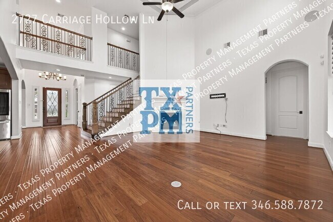 Building Photo - 2727 Carriage Hollow Ln