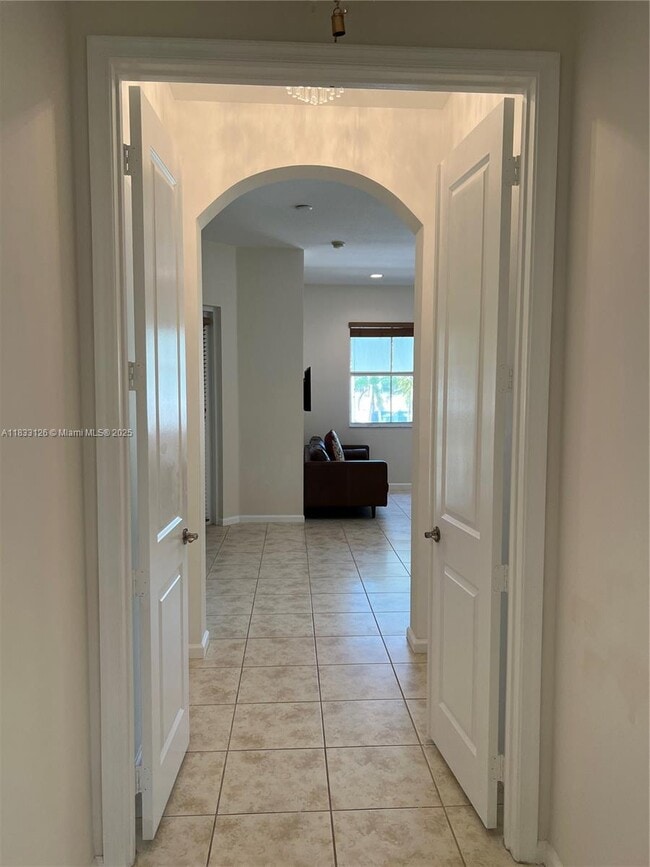 Building Photo - 3160 NW 125th Way