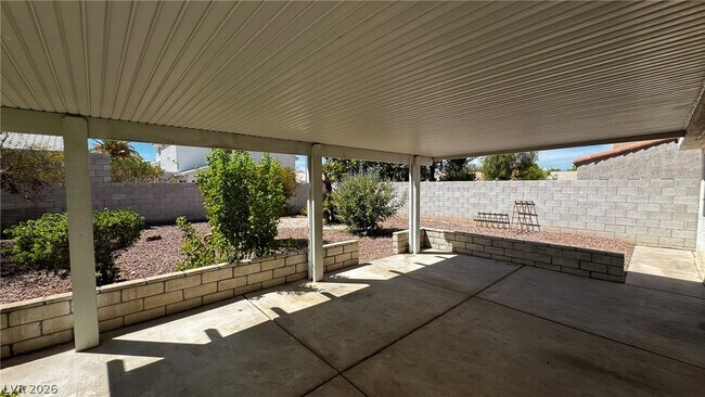 Building Photo - 249 Datura St