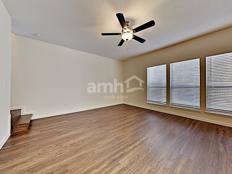 Building Photo - 1510 Timber Trace Dr