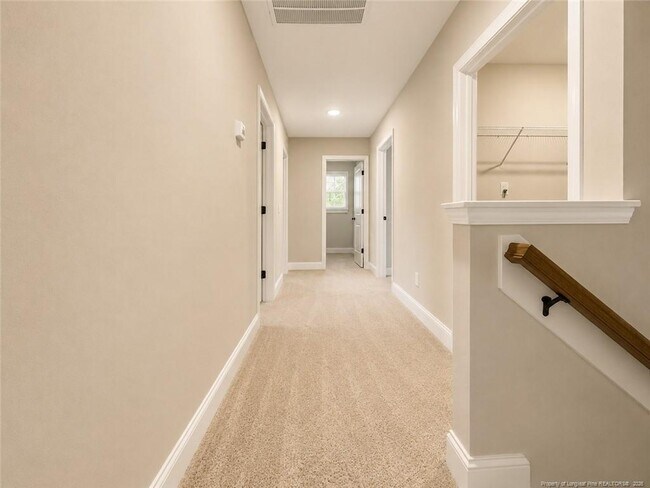 Building Photo - 621 Blawell Cir