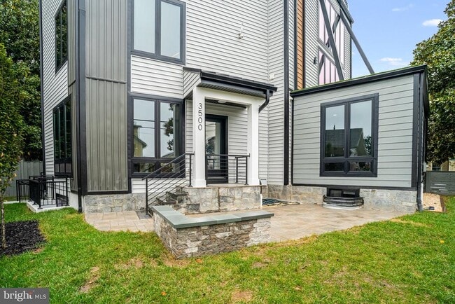 Building Photo - 3500 7th St N