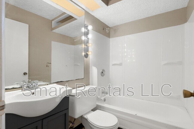 Building Photo - 1114 Ransome Ct