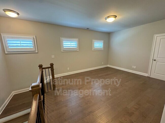 Building Photo - 931 Olmsted Ln