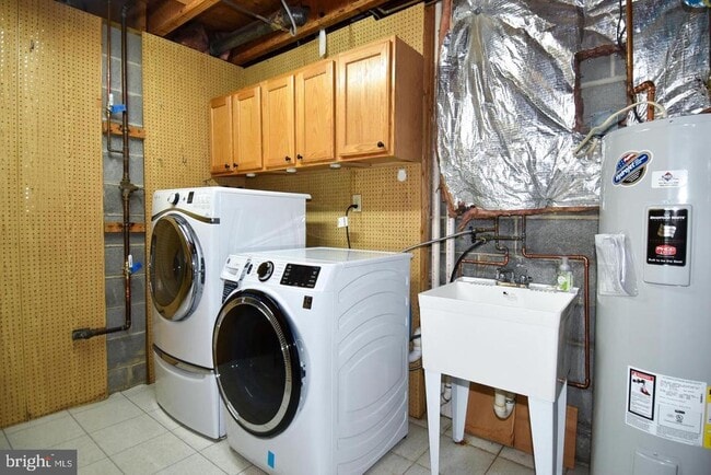 Building Photo - 5920 Langton Dr