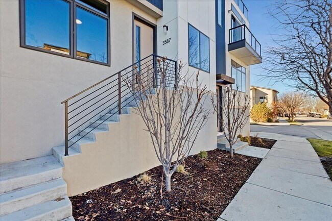 Building Photo - 3587 N Adams St