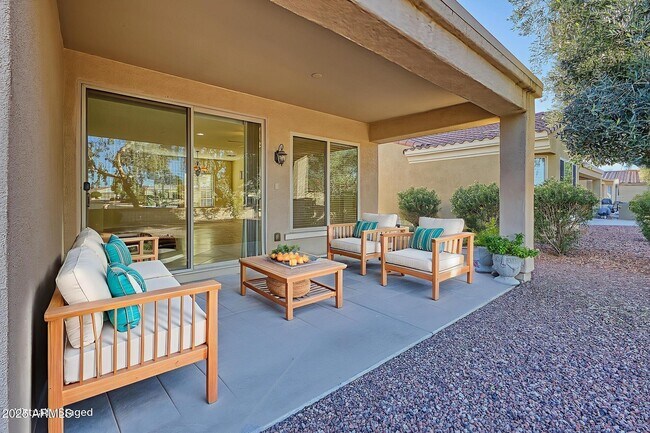 Building Photo - 13516 W Nogales Dr