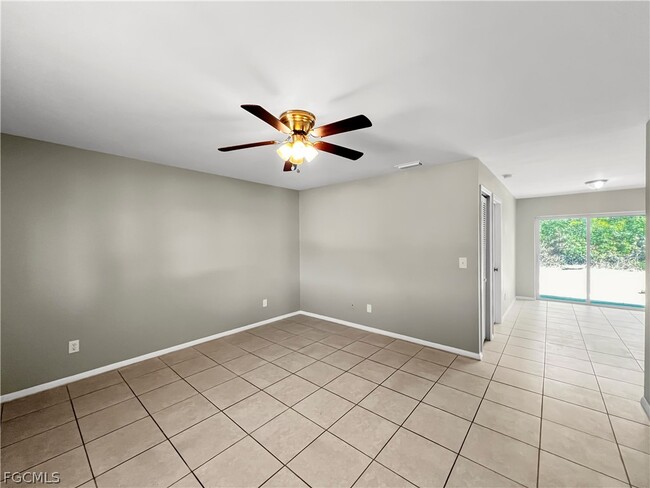 Building Photo - 17435 Barbara Dr