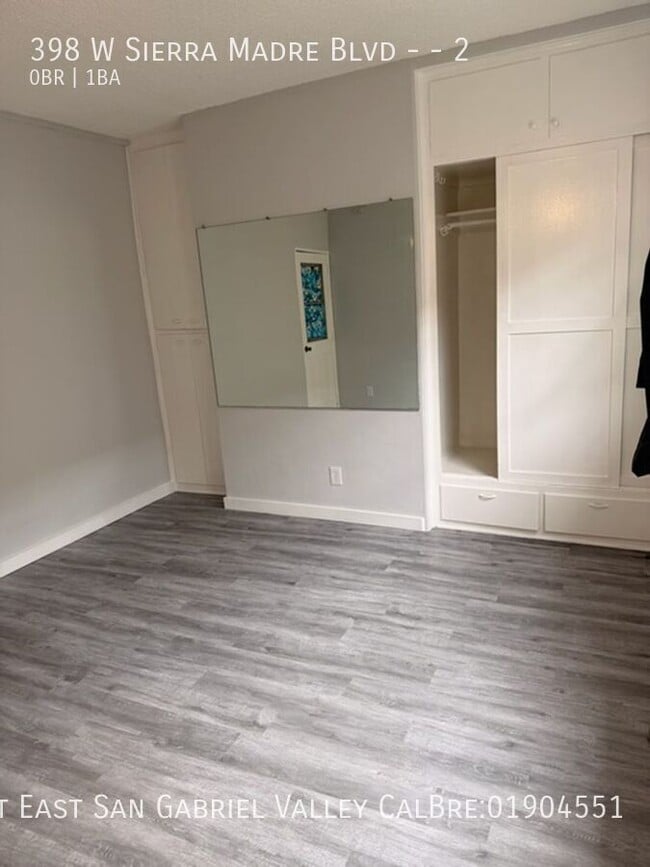 Building Photo - 398 W Sierra Madre Blvd