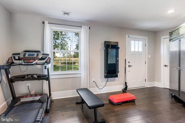 Building Photo - 4981 New Rd