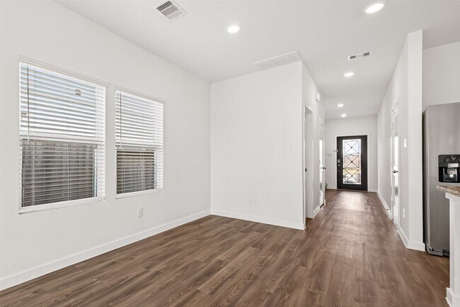 Building Photo - 5623 Fresh View Ct