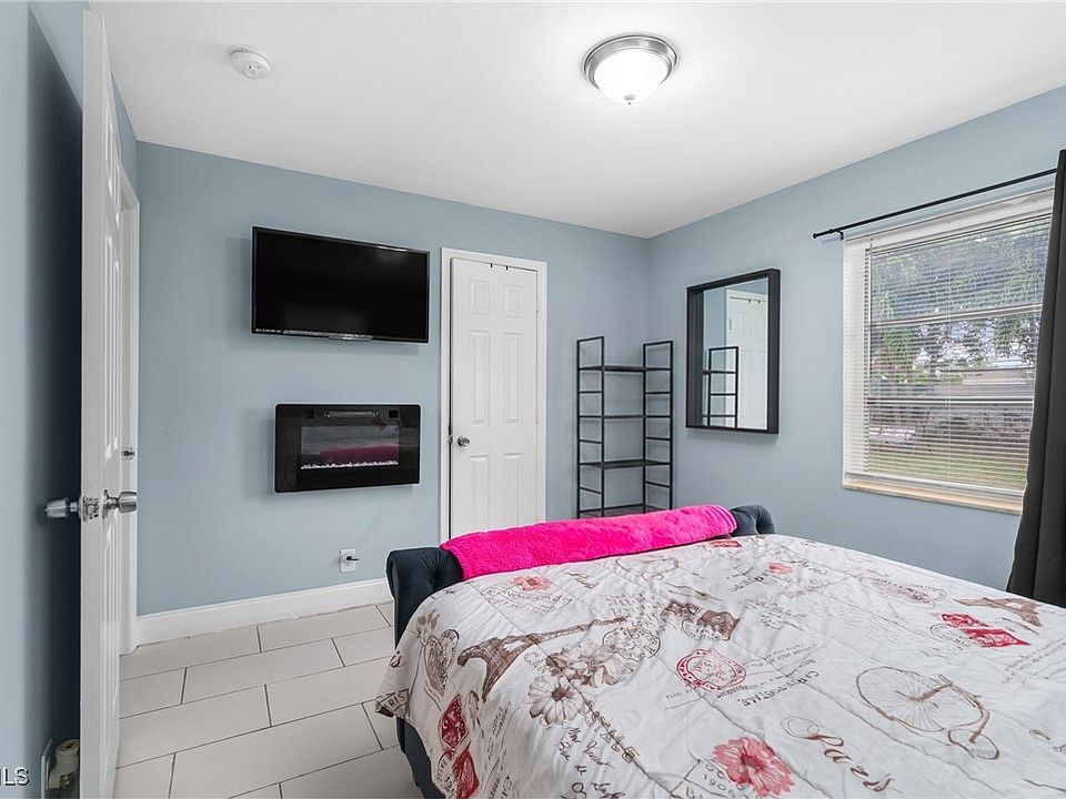 Building Photo - 1475 7th St