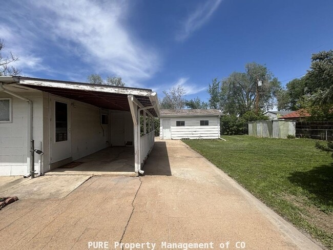 Building Photo - 1040 N Harlan St