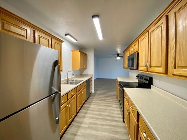 Building Photo - 766 N 2720 E