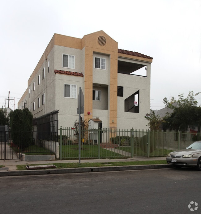 Building Photo - 223 N. Avenue 55