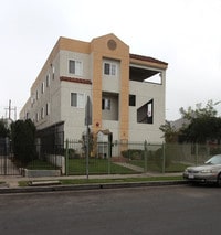 Building Photo - 223 N. Avenue 55