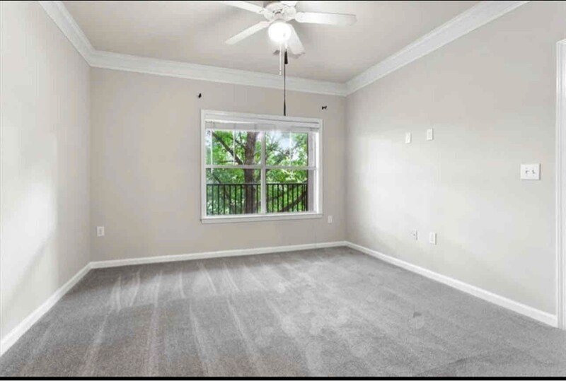 Building Photo - 1850 Cotillion Dr