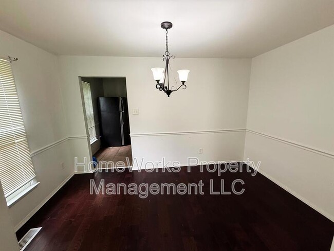 Building Photo - 3422 Moultree Pl