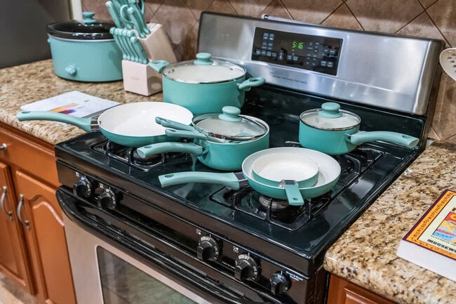 Building Photo - 2003 Pierce Ct