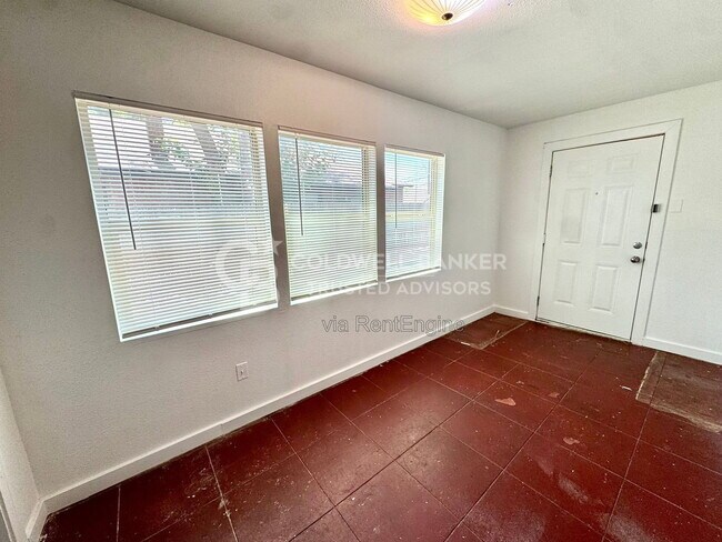 Building Photo - 1602 Avenue X Ave