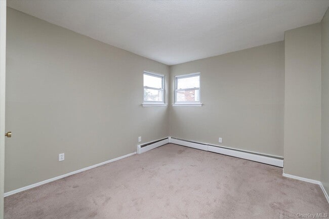 Building Photo - 148-27 230th Pl