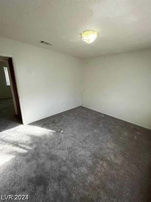 Building Photo - 3955 Ventura Way