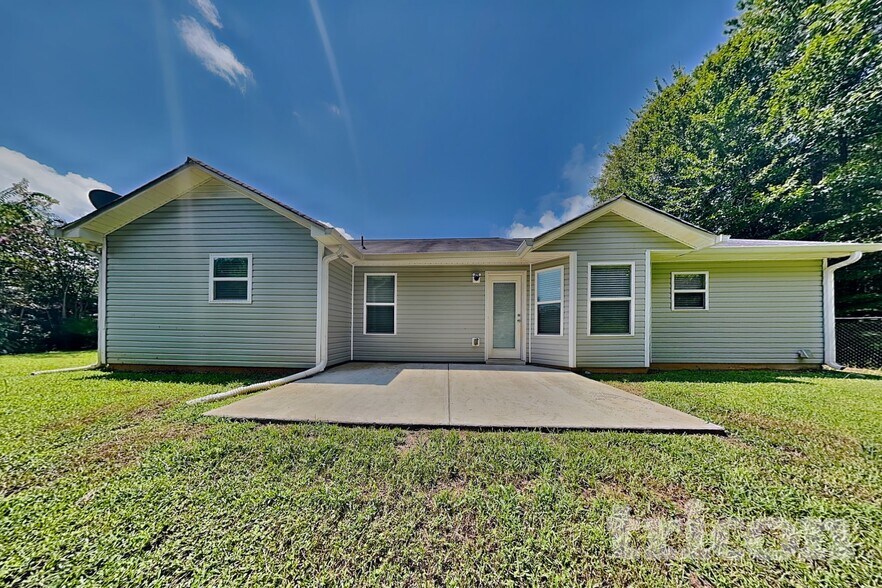 Building Photo - 37 Oakville Dr