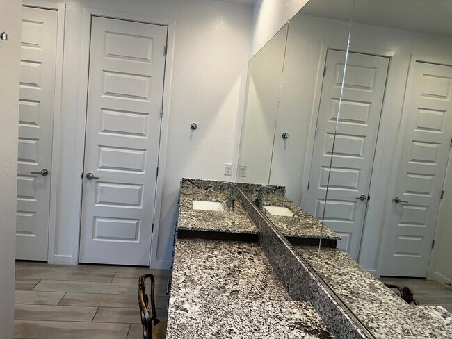 Building Photo - 3269 E Baler Dr