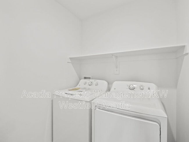 Building Photo - 232 E 860 S