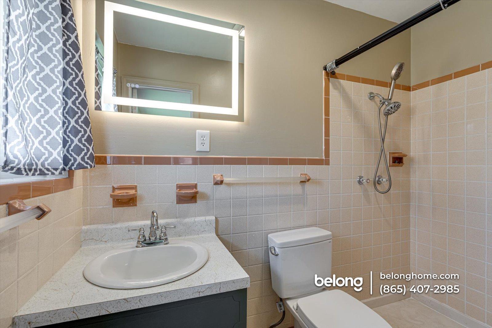 Building Photo - 2324 Mark Ln