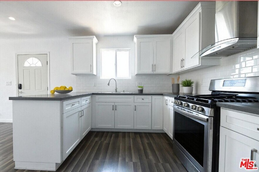 Building Photo - 1416 Helen Dr