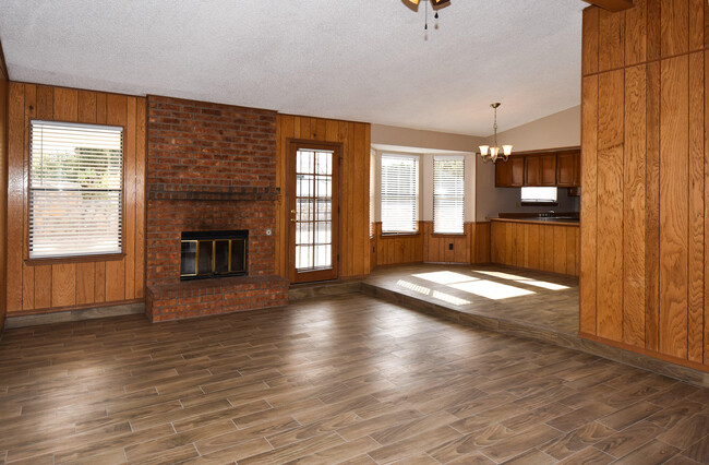 Building Photo - 11234 Red Hawk Ln