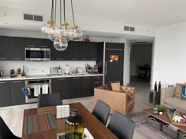 Building Photo - 55 SW 9th St