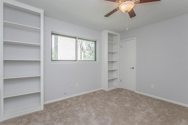 Building Photo - Beautifully renovated 4 bedroom home in a great subdivision
