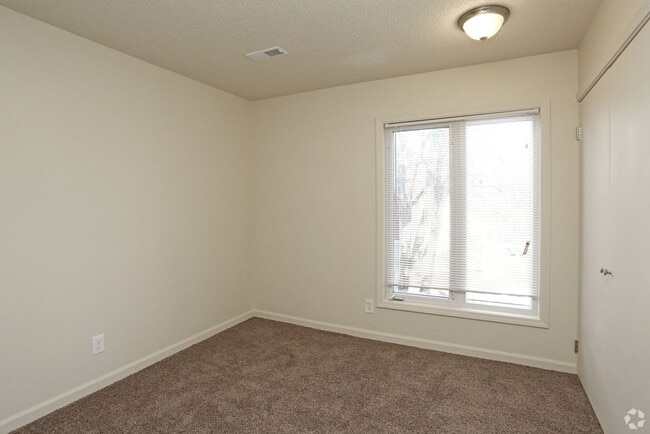 Building Photo - Andover Park Apartments