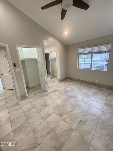 Building Photo - 2598 Seahorse Ave