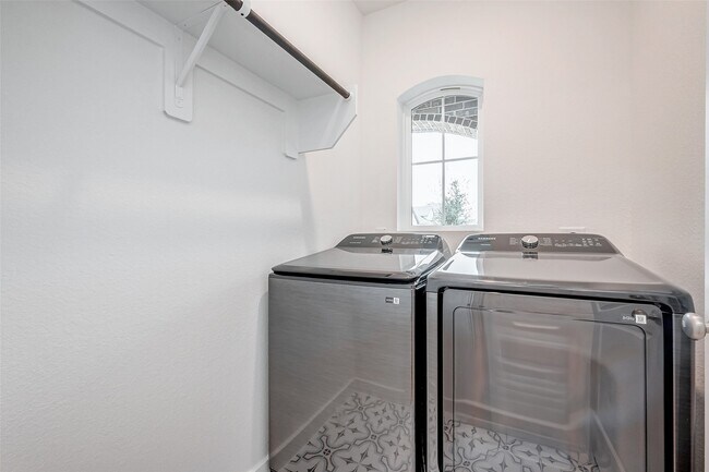 Building Photo - 11430 Gossamer Wing Ln