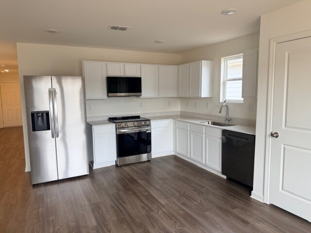 Building Photo - 305 McCleary Ln