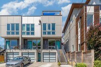Building Photo - Modern Ballard Townhome | 2 Bed + 2.5 | 1,...